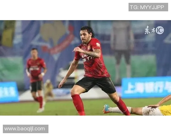 大不里与贾兹拉的较量揭示了足球战术与团队精神的完美结合