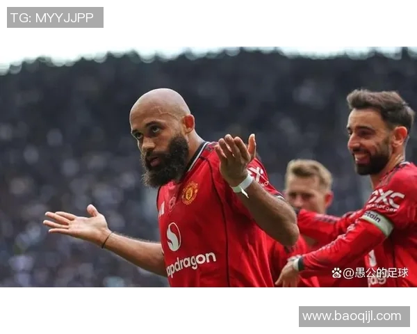 热刺与曼联激战成平局双方表现各有千秋引发热议